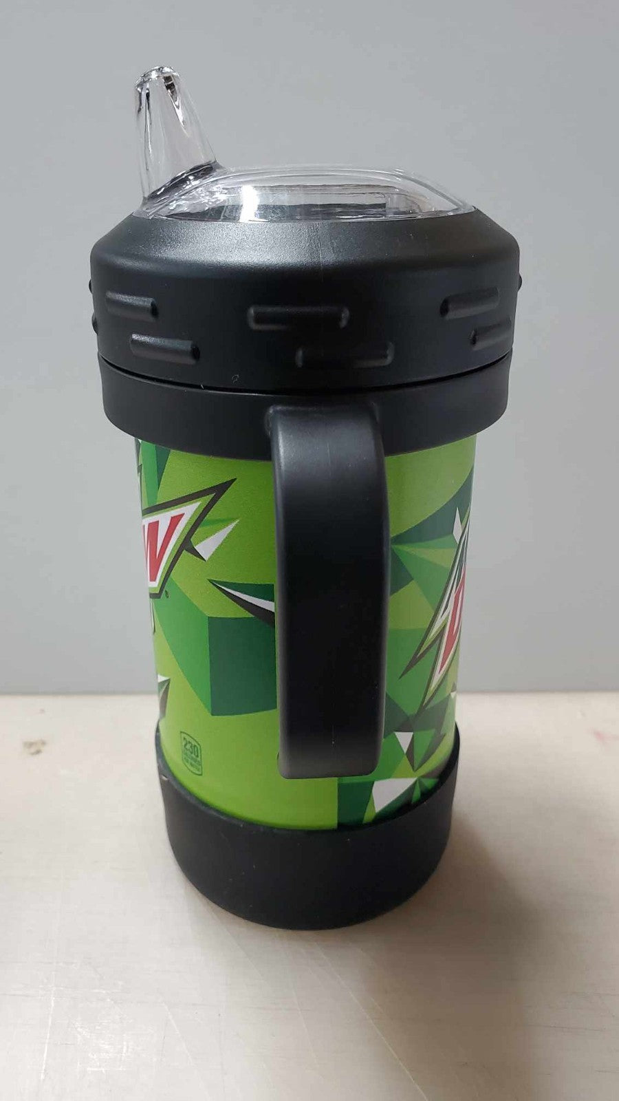 Dew Themed Kids 10 oz Insulated Sippy Cup Cute With Removable Handles baby