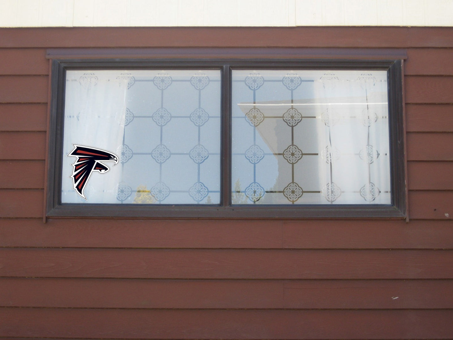 Atlanta Falcons Logo Cut Laminated Vinyl Sticker Decal NFL car window