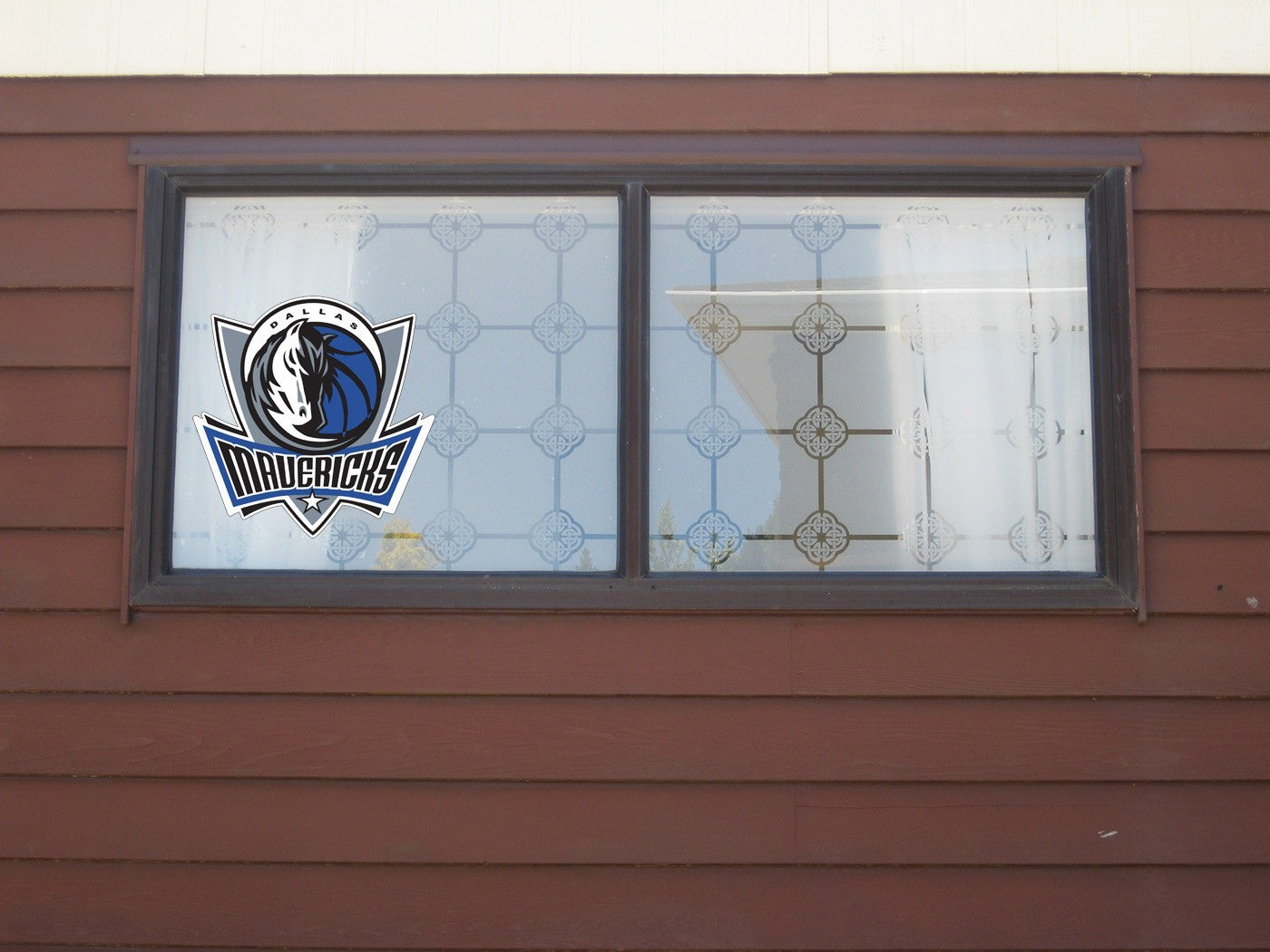 Dallas Mavericks Logo Die Cut Laminated Vinyl Sticker Decal NBA car window