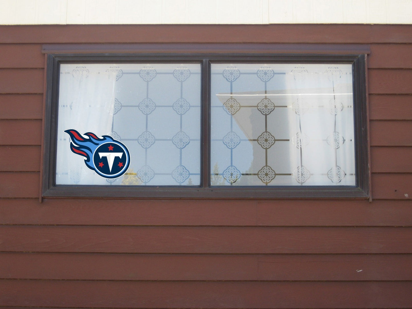 Tennessee Titans Logo - Die Cut Laminated Vinyl Sticker Decal NFL car window