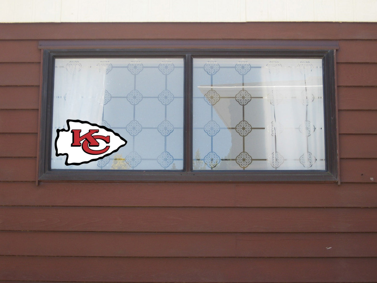 Kansas City Chiefs Logo - Die Cut Laminated Vinyl Sticker Decal NFL car window
