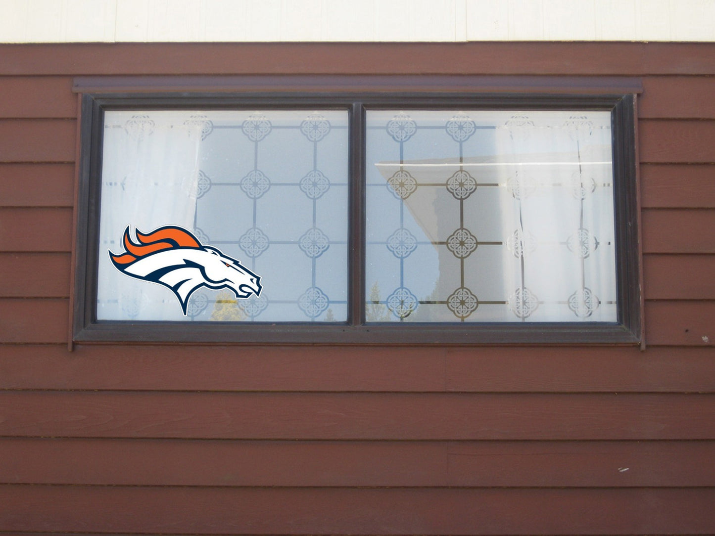 Denver Broncos Logo - Die Cut Laminated Vinyl Sticker Decal NFL car window