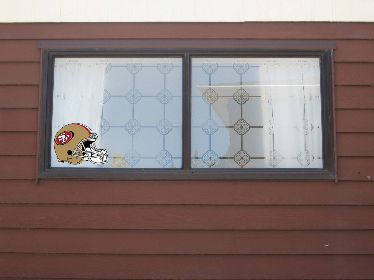 San Francisco 49ers Logo - Die Cut Laminated Vinyl Sticker Decal -NFL car window