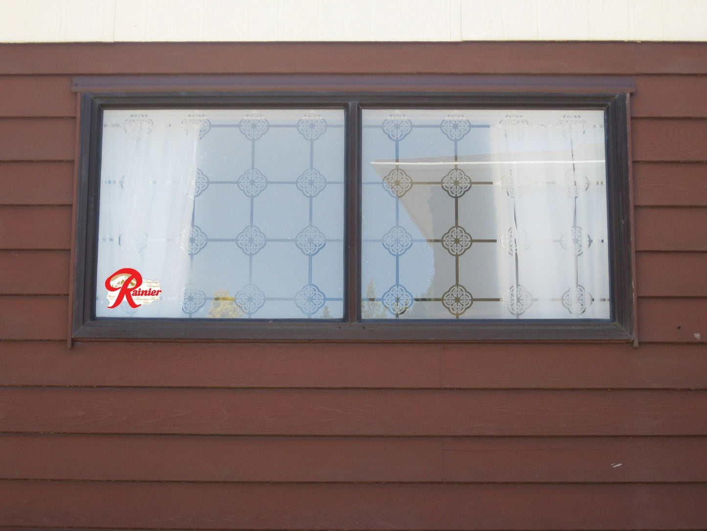 Rainier Beer Logo Sticker Vinyl Decal | Different Sizes - Outdoor