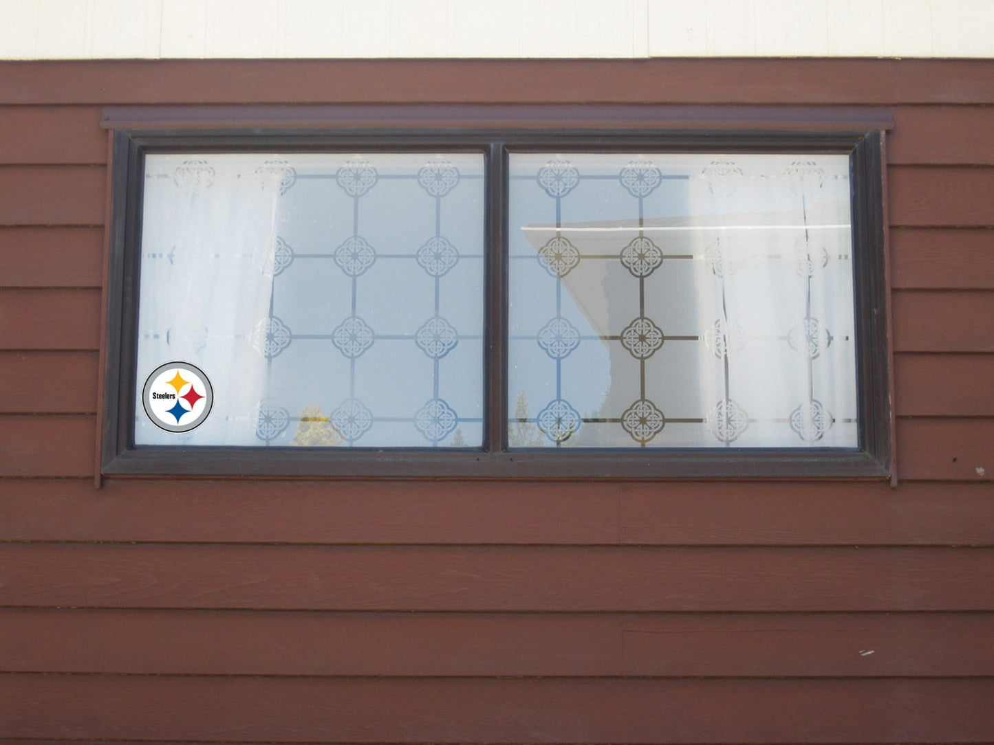 Pittsburgh Steelers Logo - Die Cut Laminated Vinyl Sticker Decal NFL car window