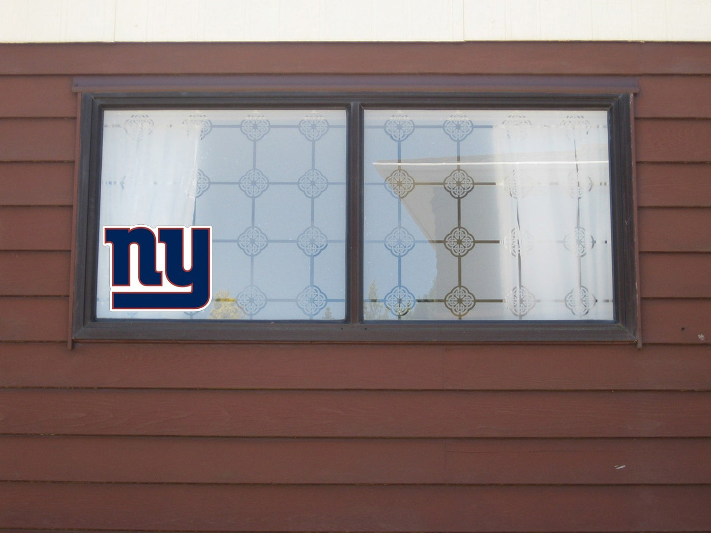 New York Giants Logo Cut Laminated Vinyl Sticker Decal NFL car window