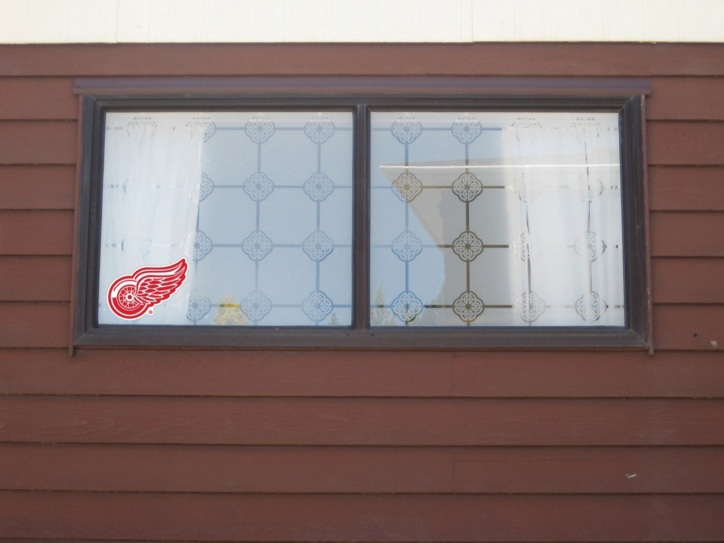 Detroit Redwings Logo - Die Cut Laminated Vinyl Sticker Decal NHL car window