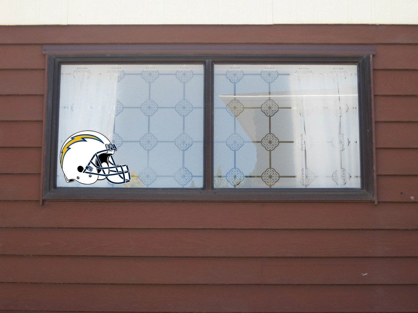 Los Angeles Chargers Logo - Die Cut Laminated Vinyl Sticker Decal NFL car window