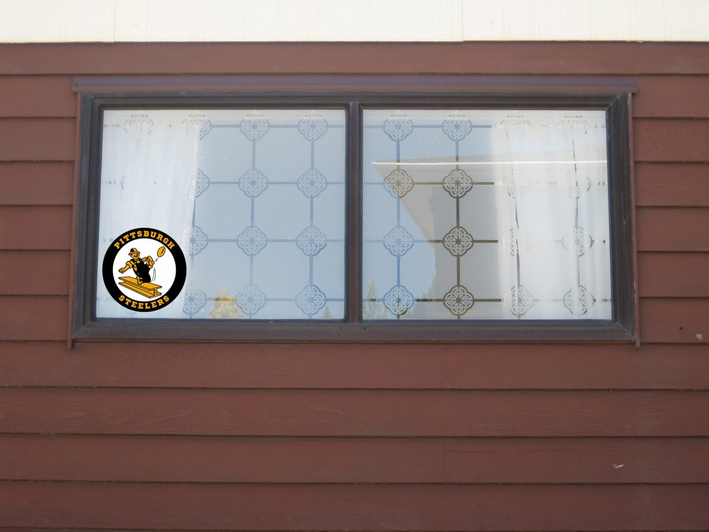 Pittsburgh Steelers Logo - Die Cut Laminated Vinyl Sticker Decal NFL car window